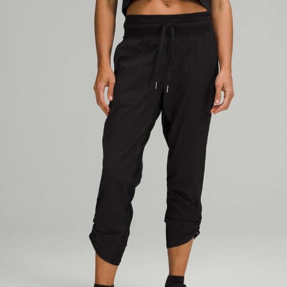 lululemon athletica Pants - Lululemon Women's Dance Studio Mid-Rise Crop 25" Black Size 10
